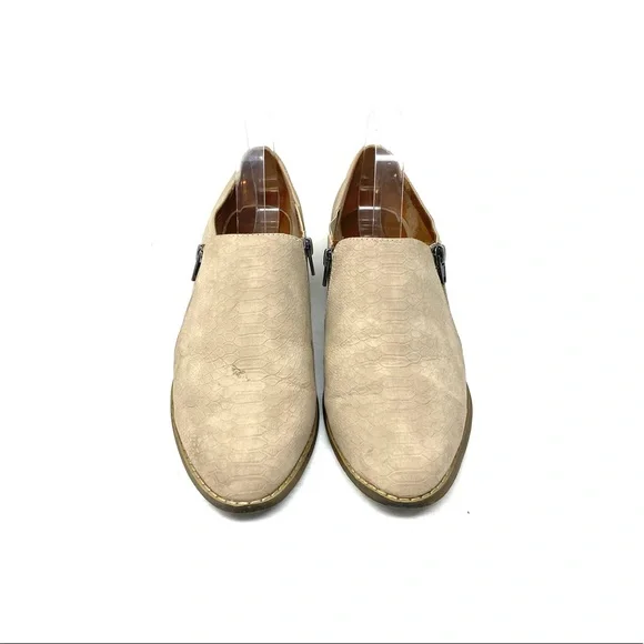 Indigo Rd. Booties - Picture 2 of 9